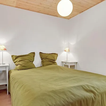 2 Bedroom Lovely In