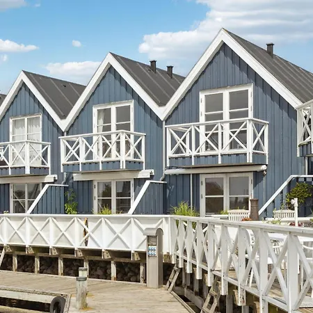 2 Bedroom Lovely In