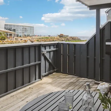 2 Bedroom Lovely In